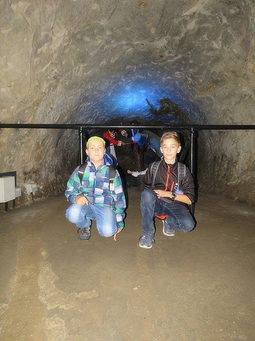 img00127.jpg