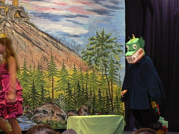 Strašidelná noc v podhradí, leden 2013