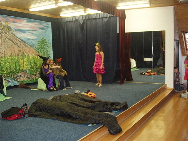 Strašidelná noc v podhradí, leden 2013