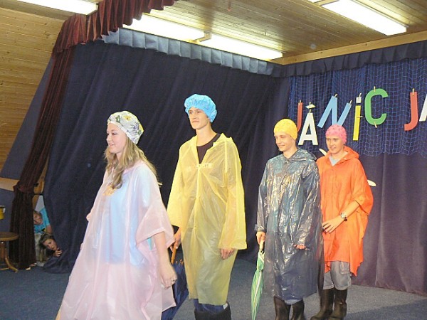 Poslední zvonění IX. tř., červen 2010