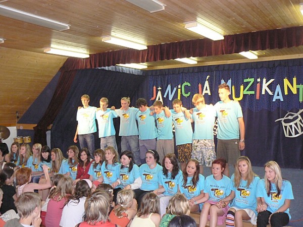 Poslední zvonění IX. tř., červen 2010