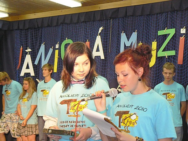 Poslední zvonění IX. tř., červen 2010