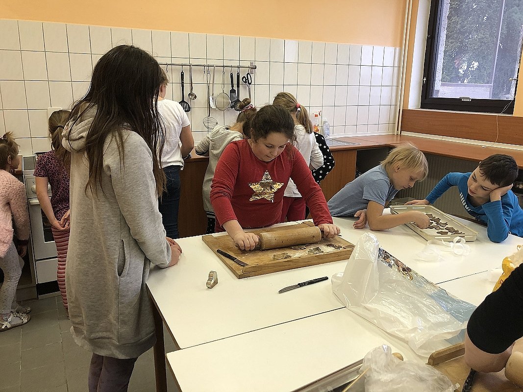 Noc ve školní družině, 6.-7.12.2019