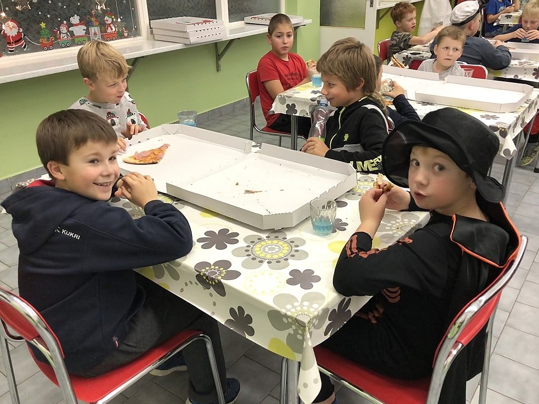 Noc ve školní družině, 6.-7.12.2019